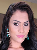 Aline Tavares