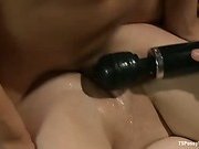 Jessica Fox fucks the neighbour girl