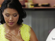 Jessica Fox fucks hailry pussy