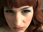 Busty hottie Bailey Jay fingers and strokes