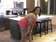 Chubby black shemale Jamiyah Tattz wanks her little cock