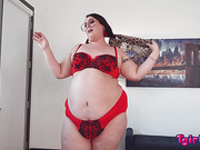 BBW tgirl Shemeatress strokes her tiny cock