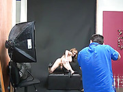 Leopard pinup Jesse spreads and jerks