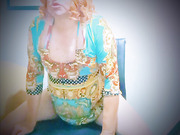 Sexy babe stretched it out her pussy with a dildo