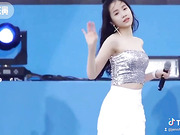 Jennifer Yvonne Lee 4