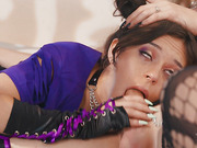 Leggy shemale Sarina Havok fucks petite girl