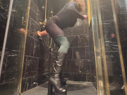 Lanachapelle - solo fun in hotel room shower