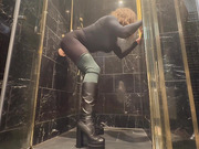 Lanachapelle - solo fun in hotel room shower