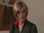 Masseuse Nina Lawless gets kinky with her mature client