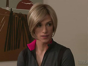 Masseuse Nina Lawless gets kinky with her mature client