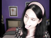 pretty pinay DaniTheCutie jerks off her dildo for you