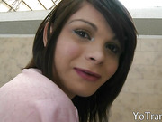 Kinky shemale Gabriella Andrade analyzed by hard man meat